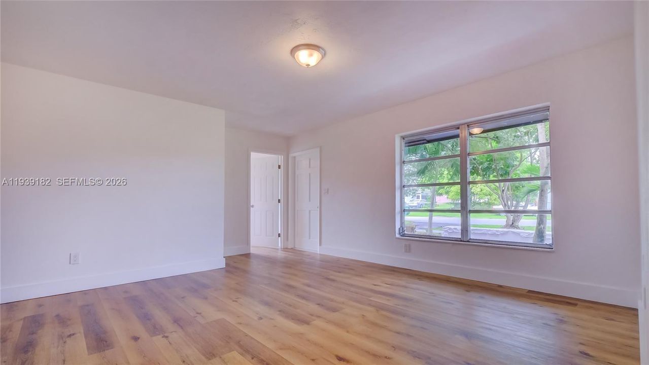 For Sale: $485,000 (3 beds, 2 baths, 1125 Square Feet)