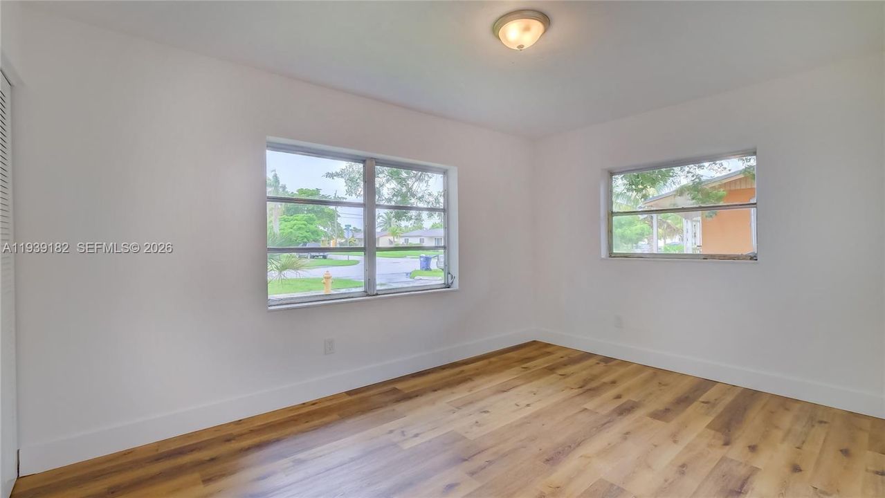 For Sale: $485,000 (3 beds, 2 baths, 1125 Square Feet)