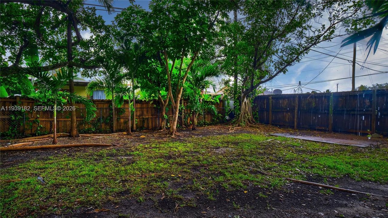 For Sale: $485,000 (3 beds, 2 baths, 1125 Square Feet)