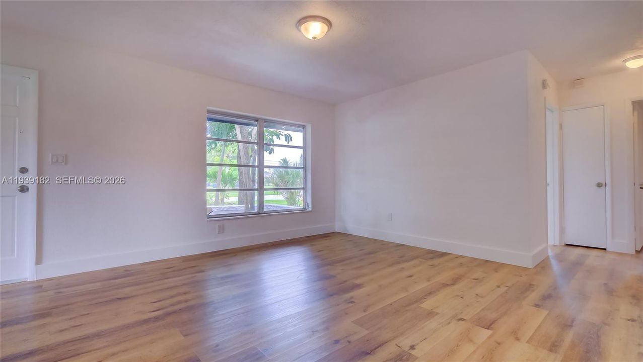 For Sale: $485,000 (3 beds, 2 baths, 1125 Square Feet)