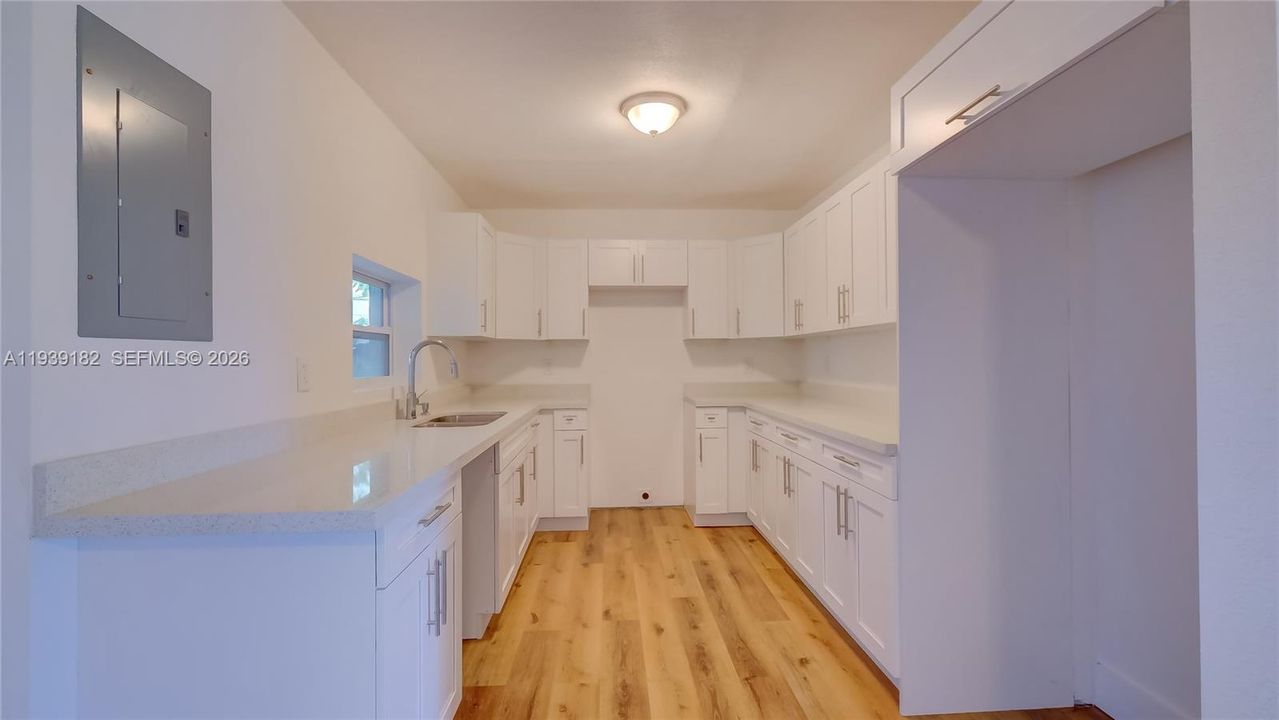 For Sale: $485,000 (3 beds, 2 baths, 1125 Square Feet)