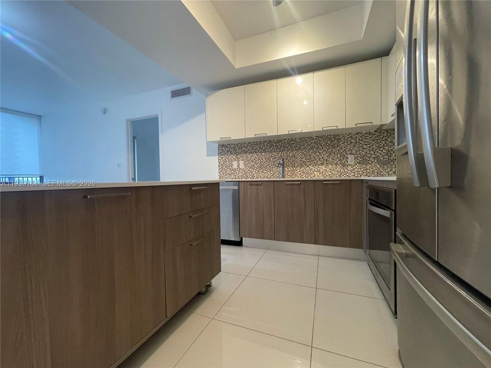 En Venta: $489,000 (2 camas, 2 baños, 950 Pies cuadrados)