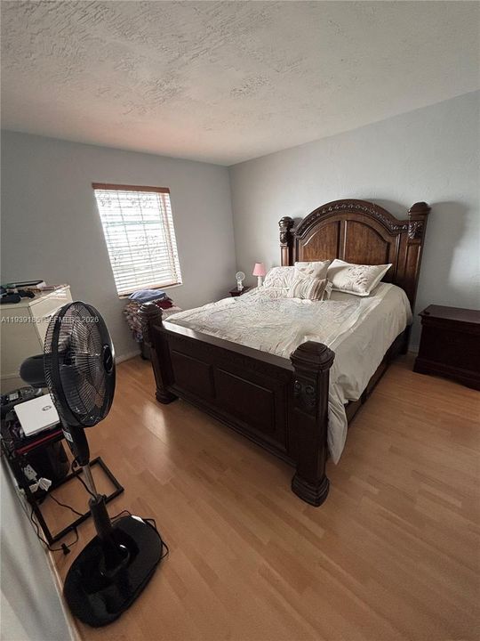 En Renta: $1,950 (2 camas, 2 baños, 777 Pies cuadrados)