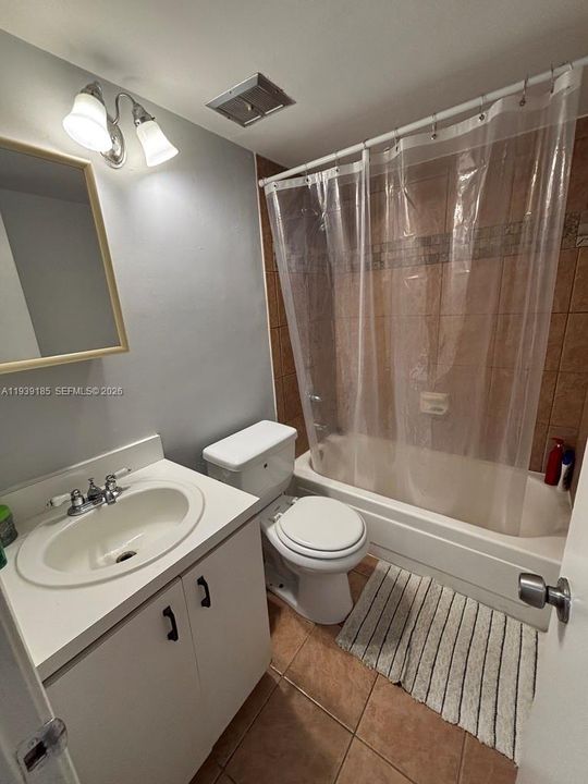 En Renta: $1,950 (2 camas, 2 baños, 777 Pies cuadrados)