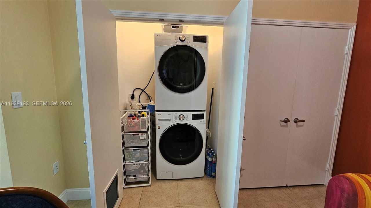 待售: $489,731 (2 贝兹, 2 浴室, 1419 平方英尺)