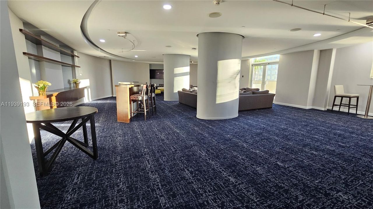 待售: $489,731 (2 贝兹, 2 浴室, 1419 平方英尺)