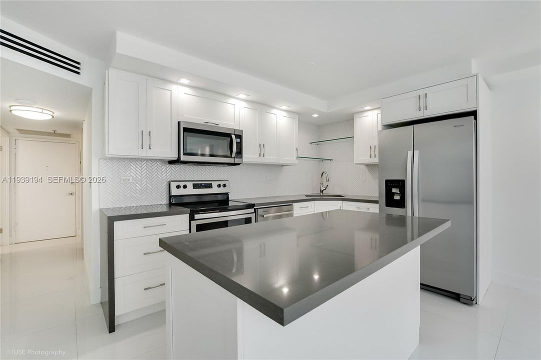 For Rent: $3,500 (1 beds, 2 baths, 1125 Square Feet)