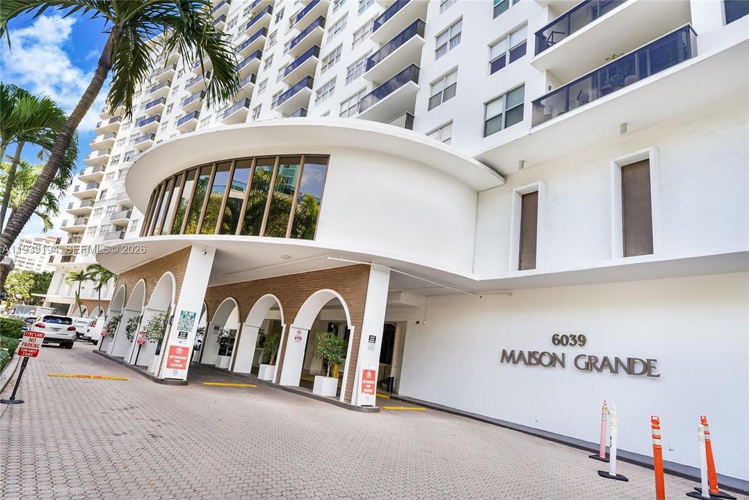 For Rent: $3,500 (1 beds, 2 baths, 1125 Square Feet)