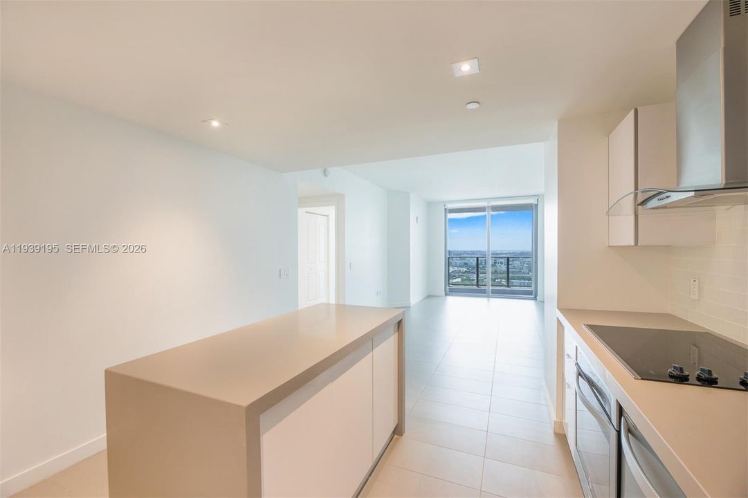 For Rent: $3,400 (1 beds, 1 baths, 857 Square Feet)