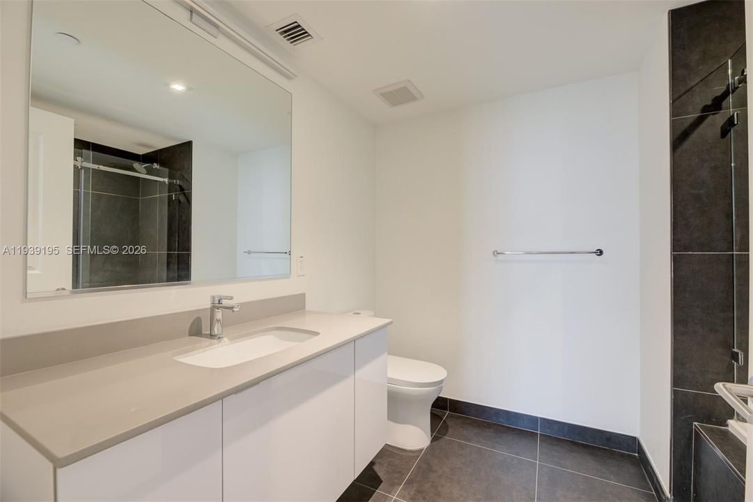 For Rent: $3,400 (1 beds, 1 baths, 857 Square Feet)