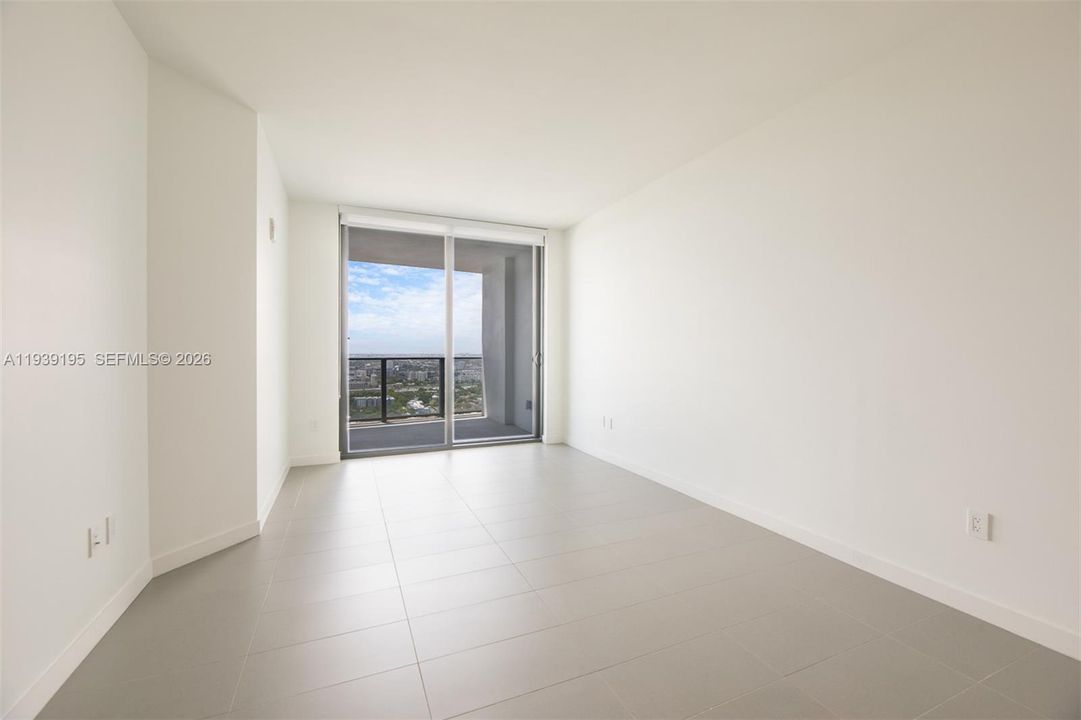 For Rent: $3,400 (1 beds, 1 baths, 857 Square Feet)