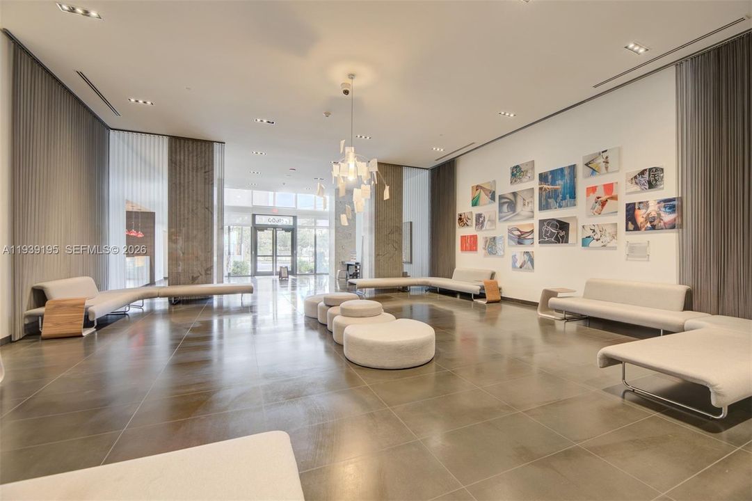 For Rent: $3,400 (1 beds, 1 baths, 857 Square Feet)