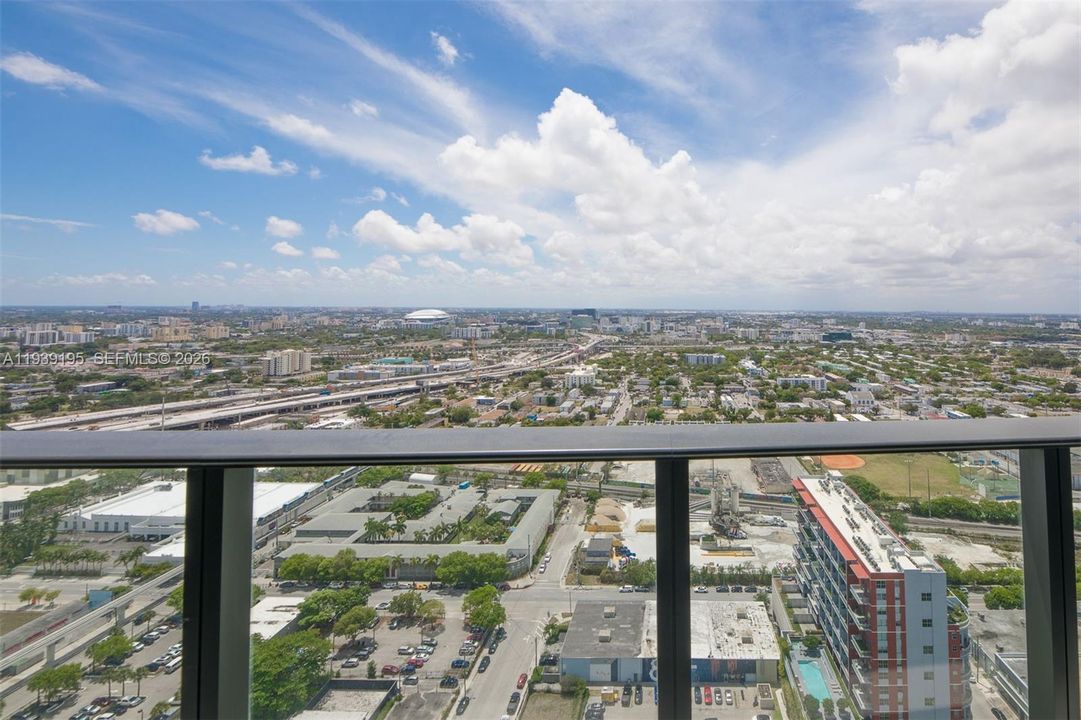 For Rent: $3,400 (1 beds, 1 baths, 857 Square Feet)