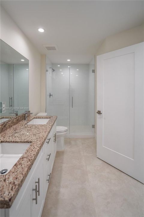 Active With Contract: $4,900 (3 beds, 3 baths, 1613 Square Feet)