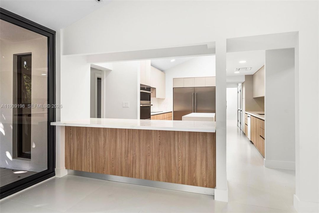 For Rent: $33,000 (5 beds, 4 baths, 4735 Square Feet)