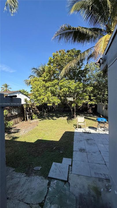 出租: $2,450 (2 贝兹, 2 浴室, 1032 平方英尺)