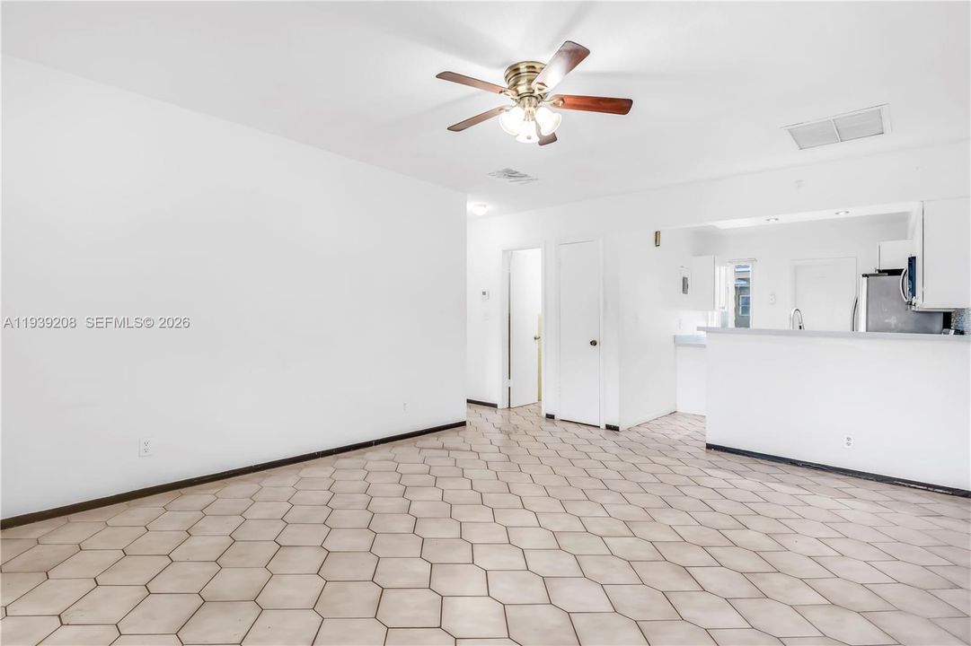 En Renta: $2,000 (2 camas, 1 baños, 1674 Pies cuadrados)