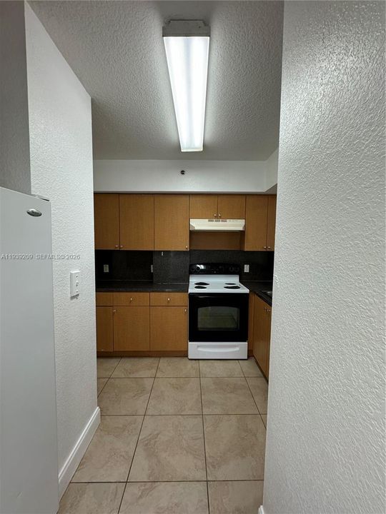 For Rent: $2,750 (3 beds, 2 baths, 1187 Square Feet)
