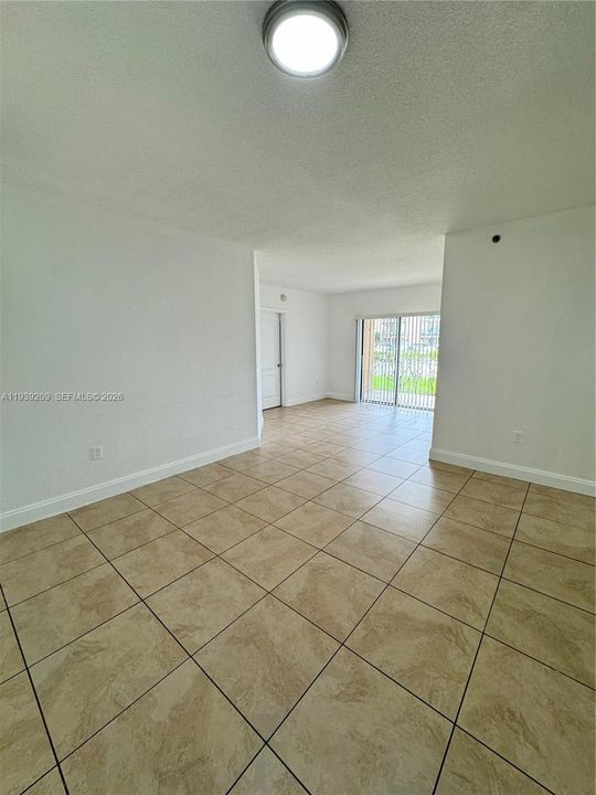 For Rent: $2,750 (3 beds, 2 baths, 1187 Square Feet)