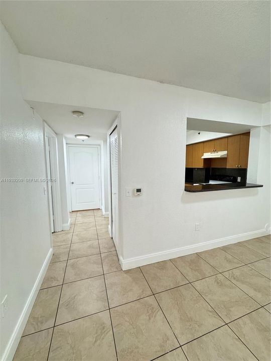 For Rent: $2,750 (3 beds, 2 baths, 1187 Square Feet)