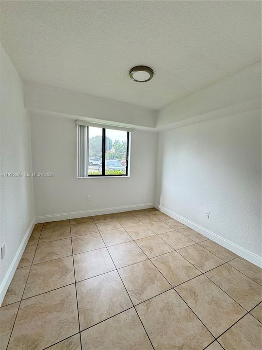 For Rent: $2,750 (3 beds, 2 baths, 1187 Square Feet)