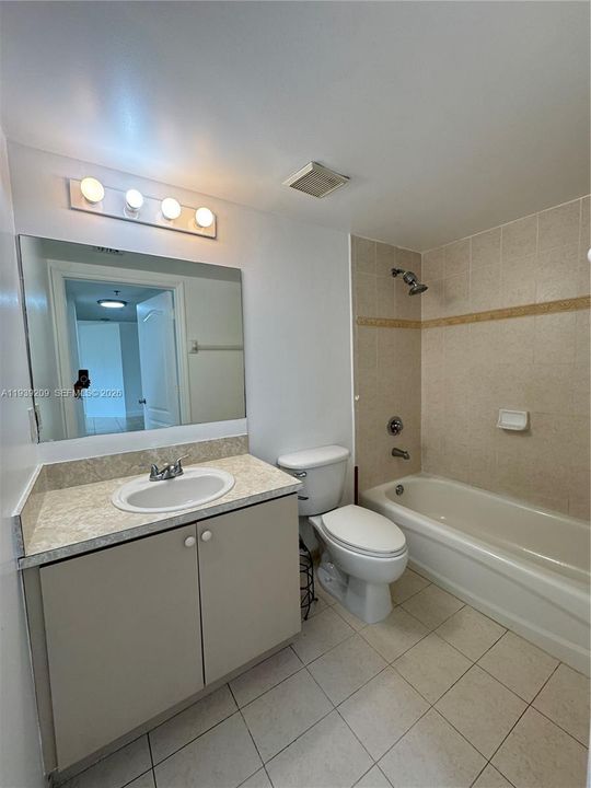 For Rent: $2,750 (3 beds, 2 baths, 1187 Square Feet)