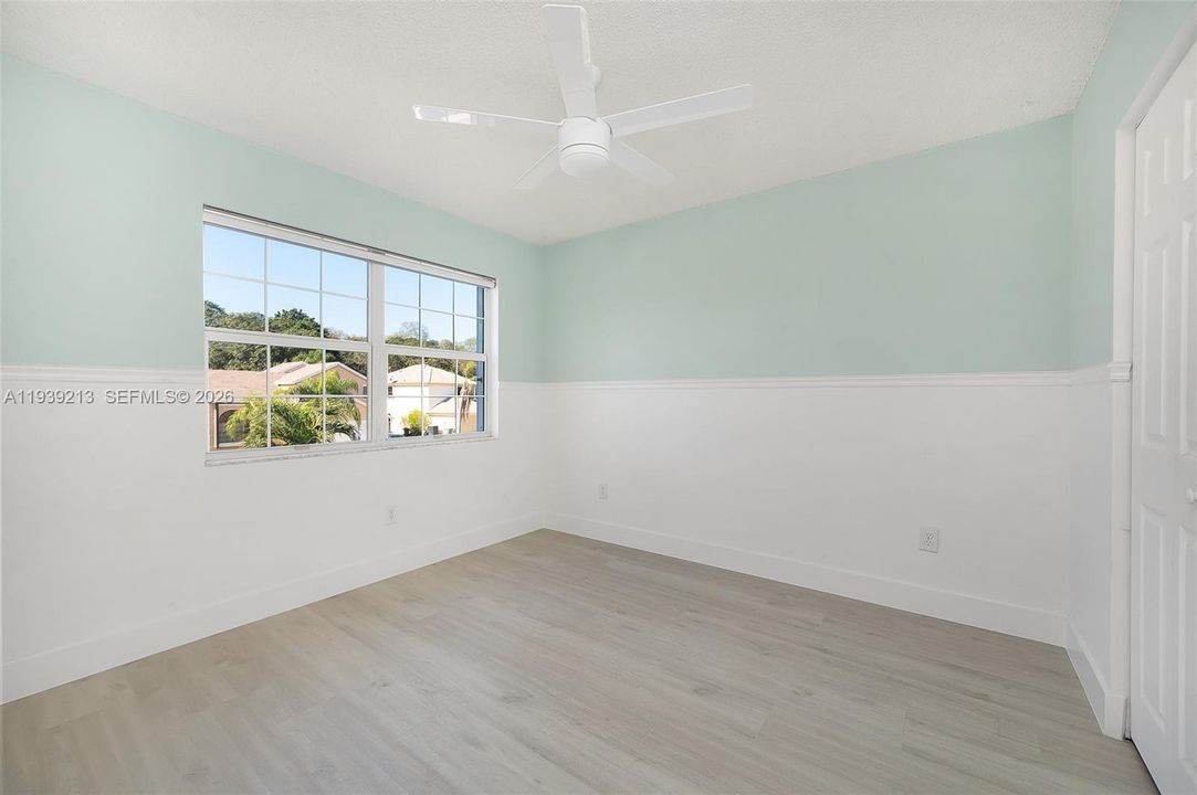 На продажу: $705,000 (4 спален, 2 ванн, 2284 Квадратных фут)