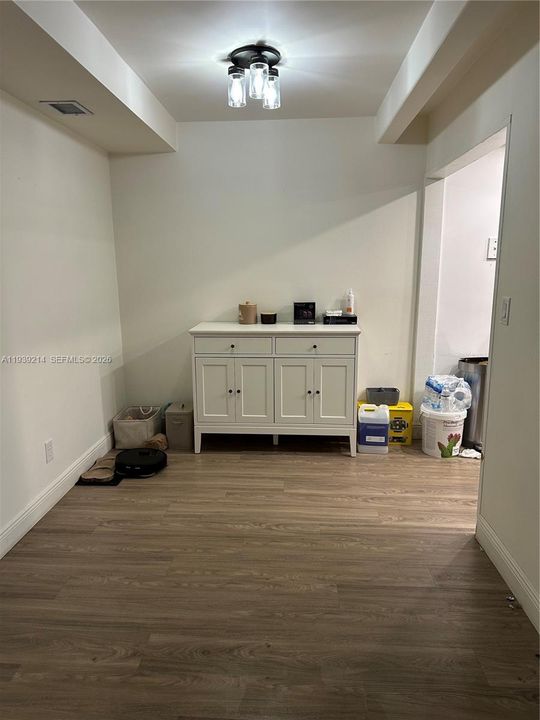 For Rent: $1,750 (2 beds, 2 baths, 905 Square Feet)