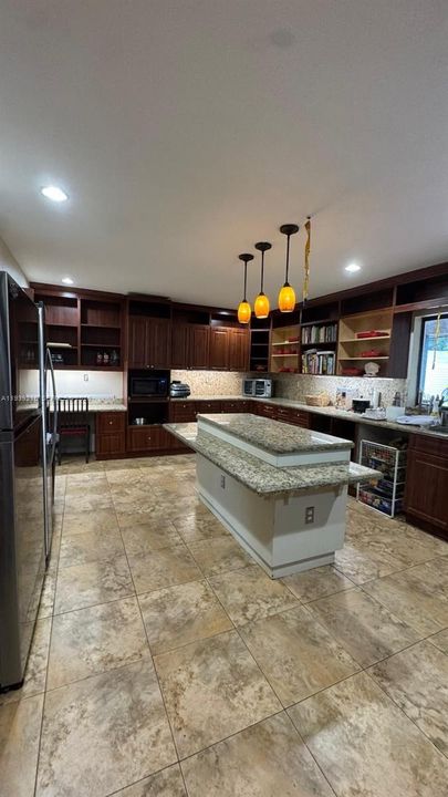 For Sale: $895,000 (5 beds, 3 baths, 0 Square Feet)