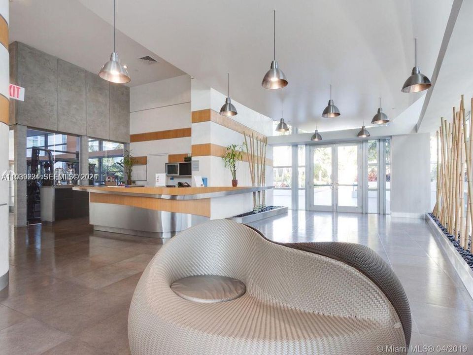 For Sale: $785,000 (2 beds, 3 baths, 1552 Square Feet)