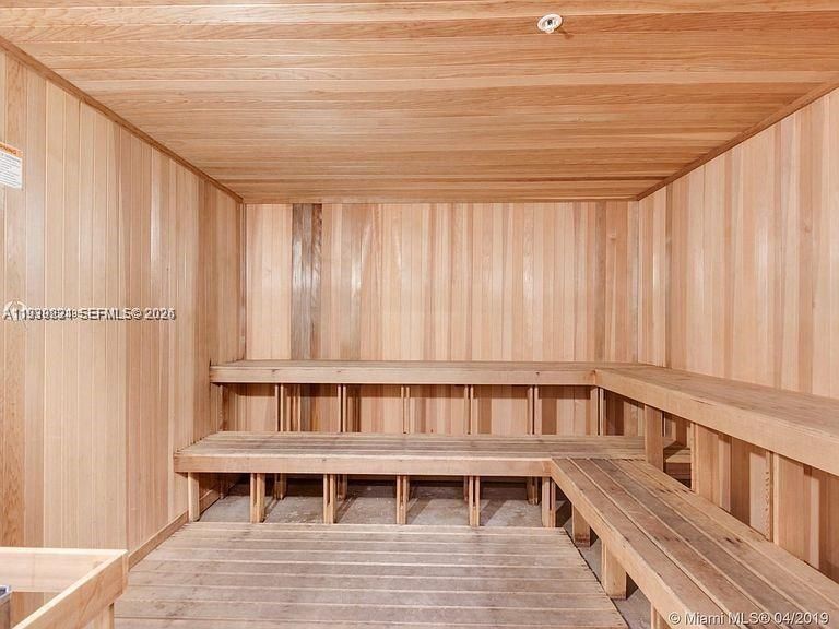 For Sale: $785,000 (2 beds, 3 baths, 1552 Square Feet)