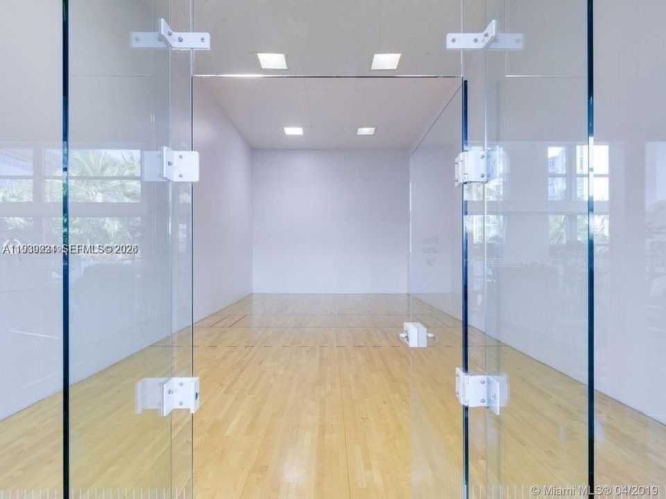 For Sale: $785,000 (2 beds, 3 baths, 1552 Square Feet)