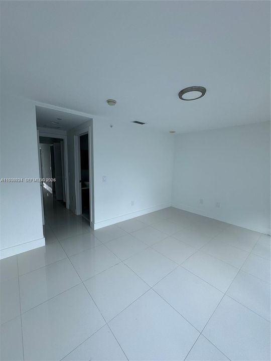 For Sale: $785,000 (2 beds, 3 baths, 1552 Square Feet)