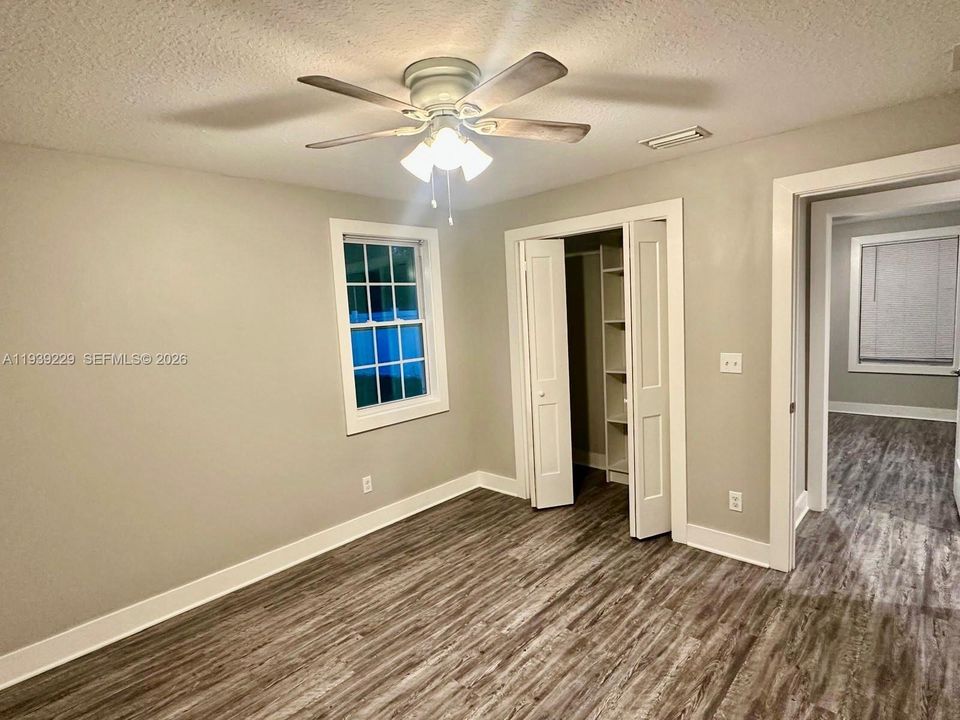 For Rent: $1,600 (3 beds, 2 baths, 1456 Square Feet)