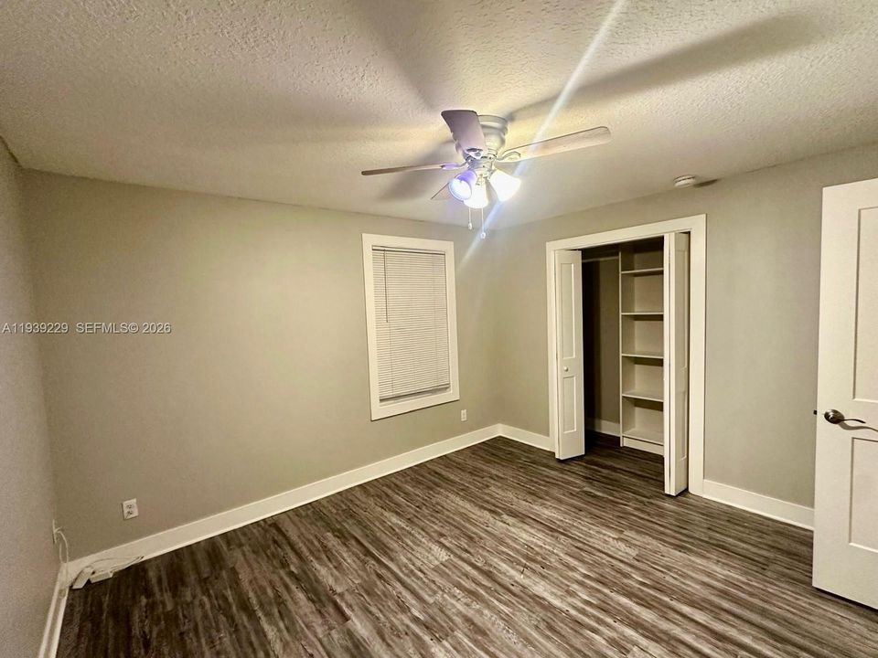 For Rent: $1,600 (3 beds, 2 baths, 1456 Square Feet)