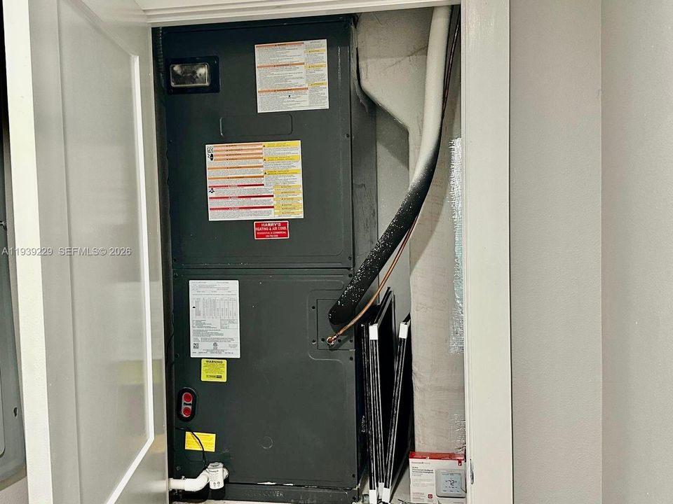 For Rent: $1,600 (3 beds, 2 baths, 1456 Square Feet)