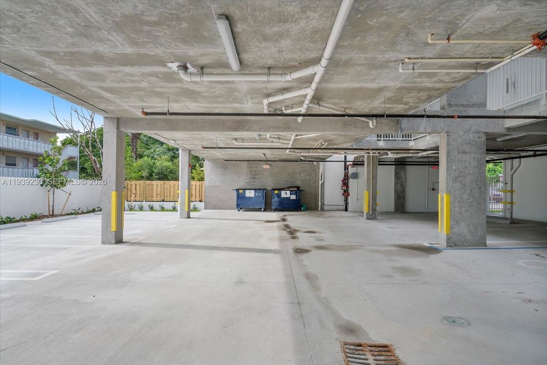 For Rent: $2,590 (2 beds, 2 baths, 833 Square Feet)