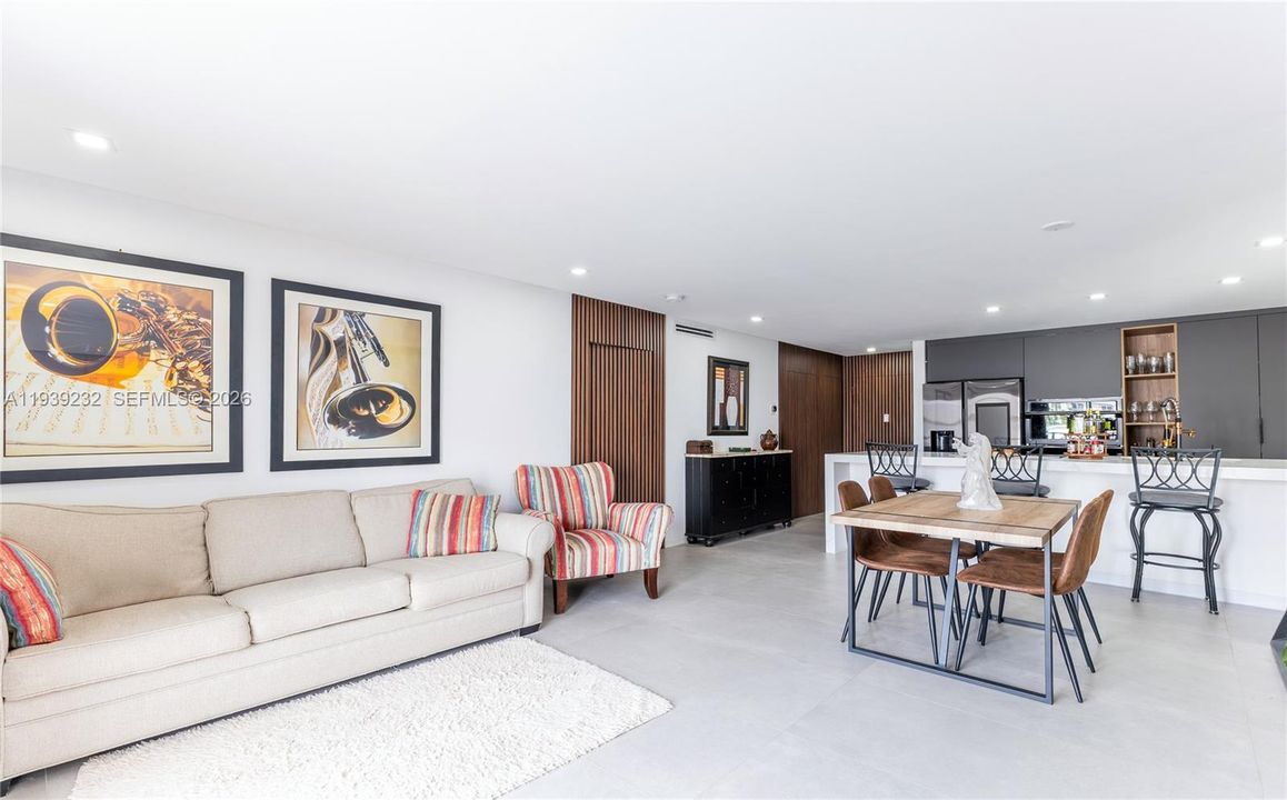 En Venta: $365,000 (1 camas, 1 baños, 750 Pies cuadrados)