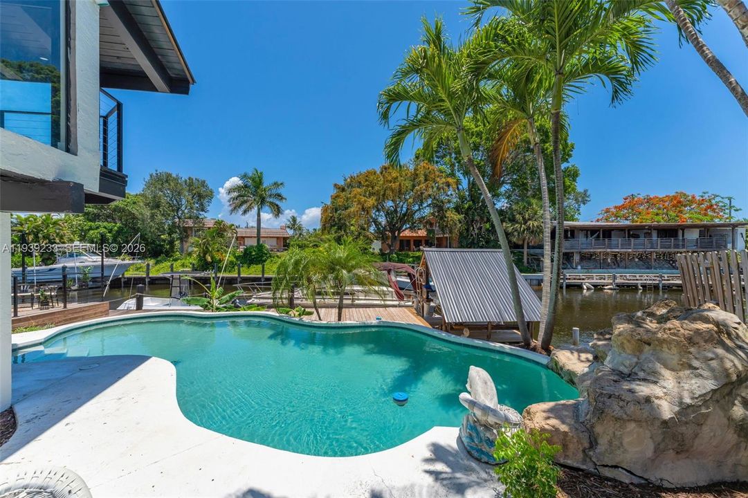 На продажу: $2,680,000 (5 спален, 4 ванн, 2836 Квадратных фут)