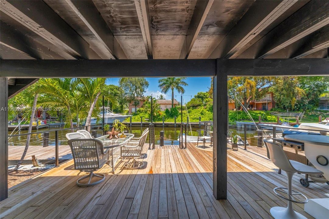 На продажу: $2,680,000 (5 спален, 4 ванн, 2836 Квадратных фут)