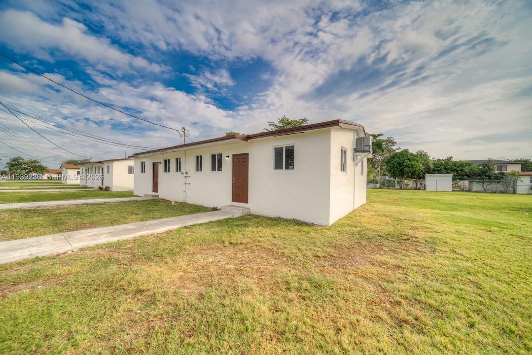 En Renta: $2,275 (3 camas, 1 baños, 1300 Pies cuadrados)