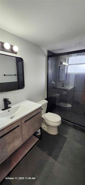 合同活跃: $1,700 (1 贝兹, 1 浴室, 1044 平方英尺)