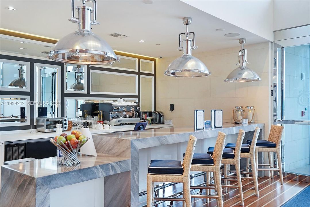 En Venta: $2,690,000 (2 camas, 3 baños, 2070 Pies cuadrados)