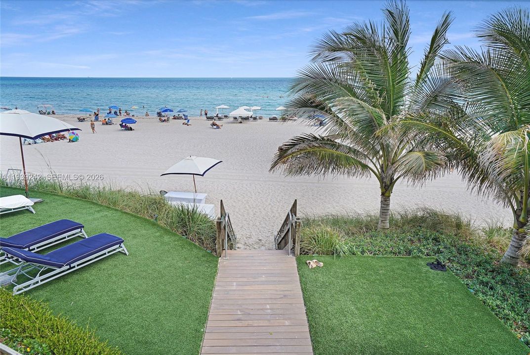En Venta: $2,690,000 (2 camas, 3 baños, 2070 Pies cuadrados)