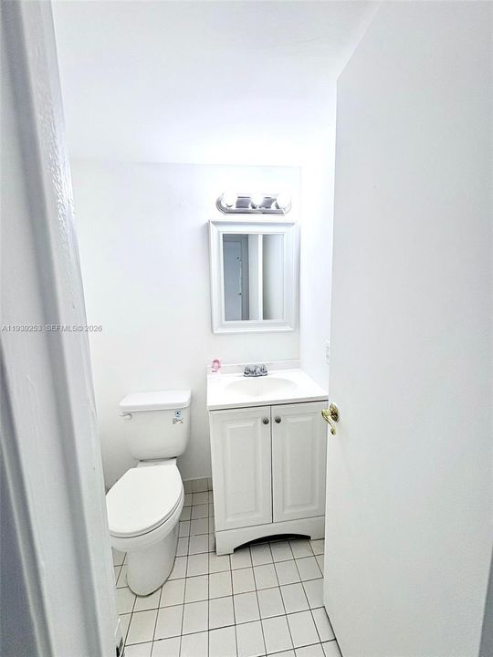 En Venta: $170,000 (1 camas, 1 baños, 703 Pies cuadrados)