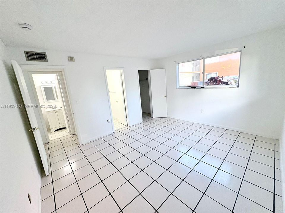 En Venta: $170,000 (1 camas, 1 baños, 703 Pies cuadrados)