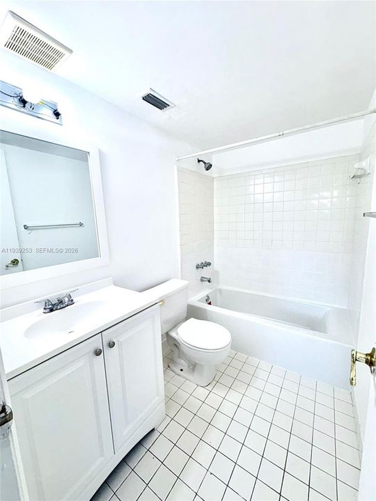 En Venta: $170,000 (1 camas, 1 baños, 703 Pies cuadrados)