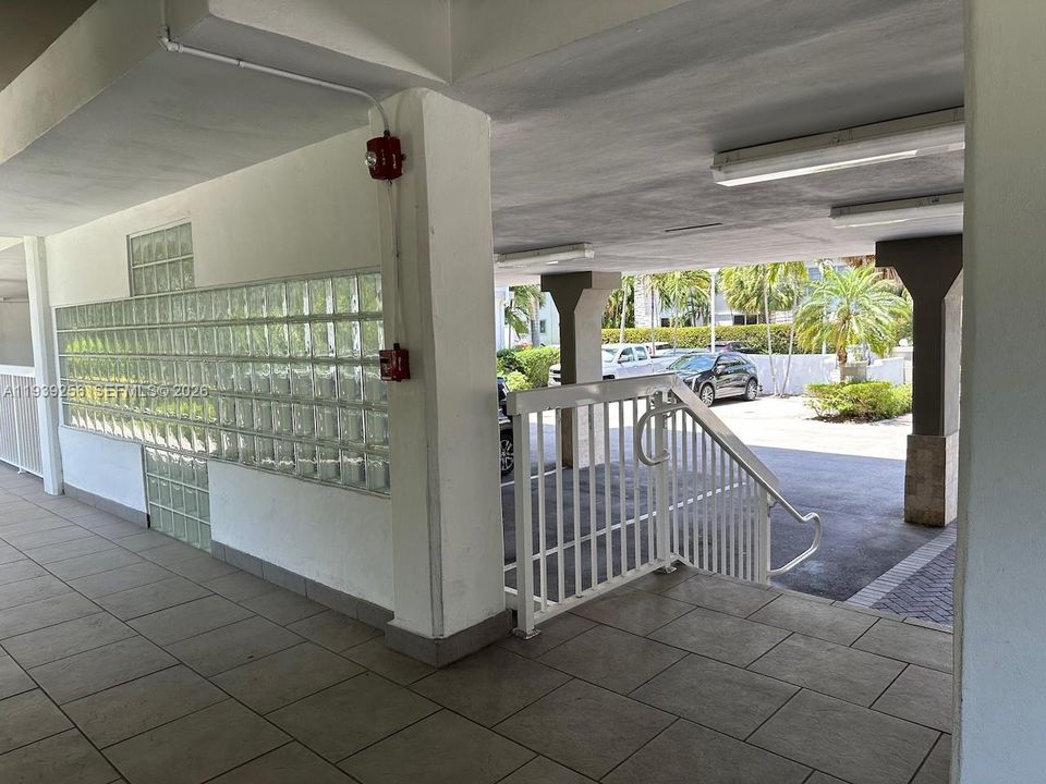 For Rent: $2,650 (2 beds, 2 baths, 1500 Square Feet)