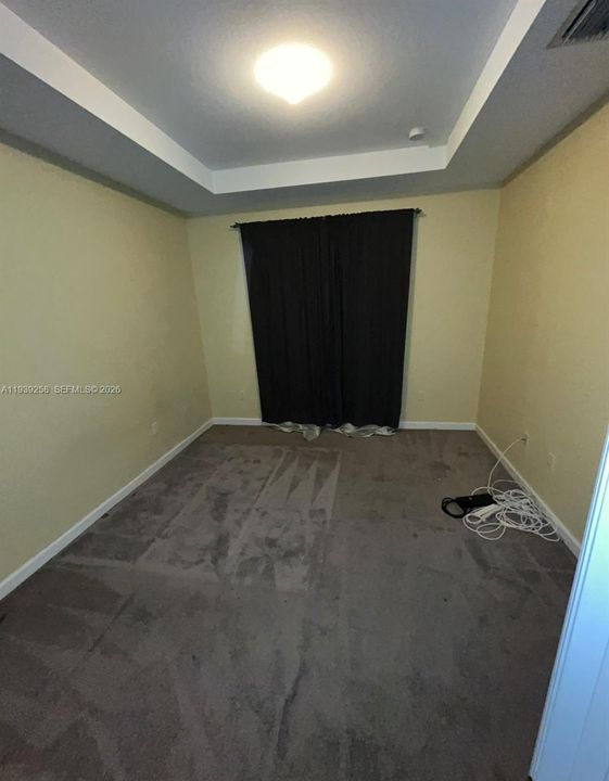 出租: $3,000 (3 贝兹, 2 浴室, 1642 平方英尺)