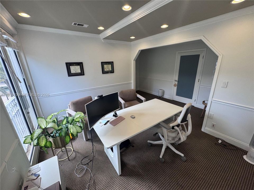 出租: $1,700 (0 贝兹, 0 浴室, 0 平方英尺)